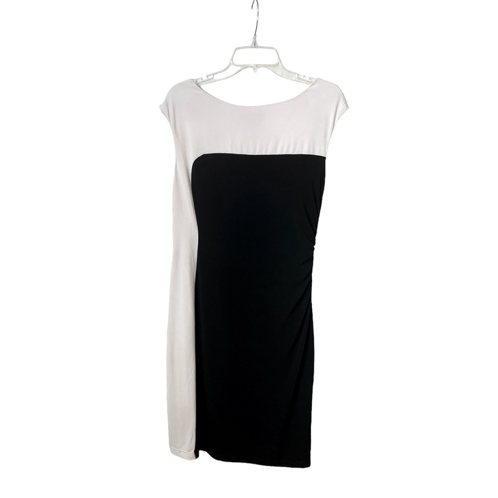 CONNECTED APPAREL SIZE 14 BLACK AND WHITE DRESS HAS A LINER MADE INSIDE DRESS.☑️